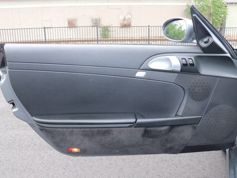 Used 2005 Porsche Boxster RWD image 23
