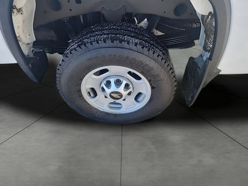 Used 2025 Chevrolet Silverado 2500 W/T w/ WT Convenience Package image 13