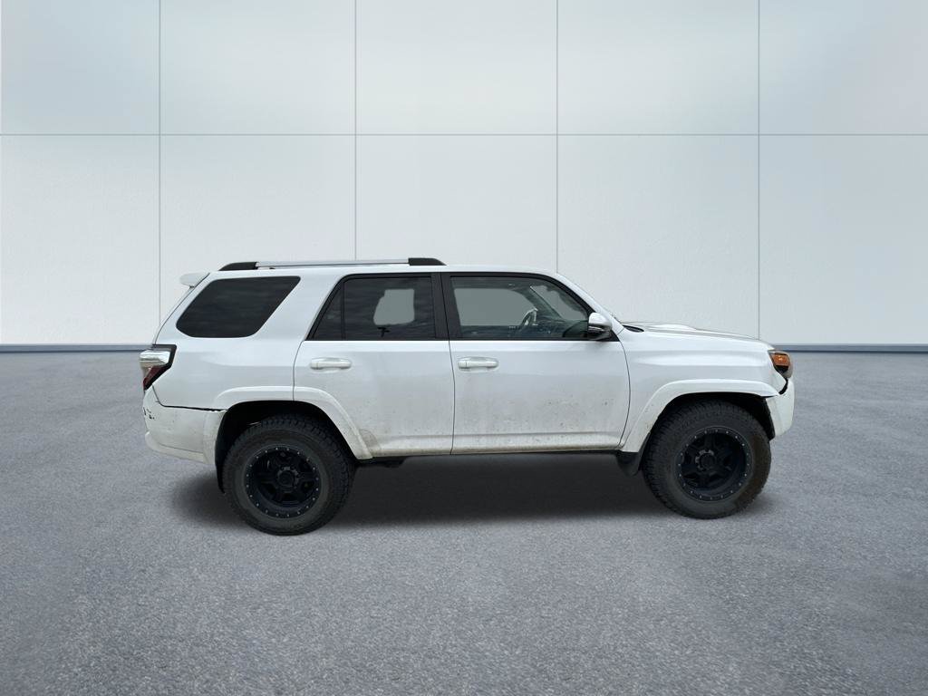 Used 2015 Toyota 4Runner Trail Premium AWD/4WD image 2
