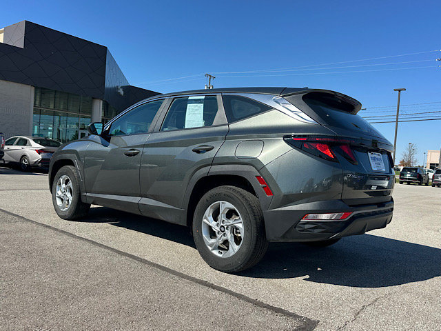 Used 2023 Hyundai Tucson SE AWD/4WD image 3