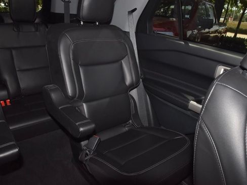 Certified 2023 Ford Explorer XLT w/ Equipment Group 202A AWD/4WD image 22