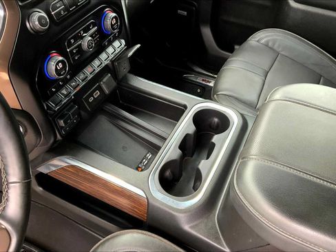 Used 2023 Chevrolet Silverado 2500 High Country AWD/4WD image 17