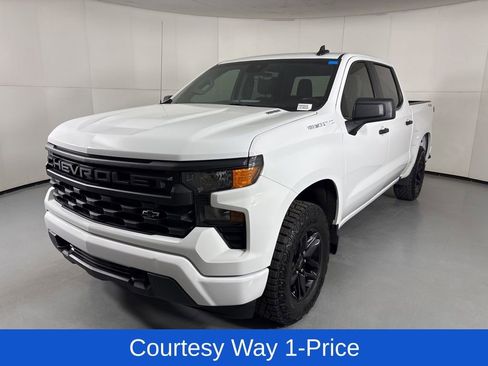 Used 2025 Chevrolet Silverado 1500 Custom AWD/4WD image 5