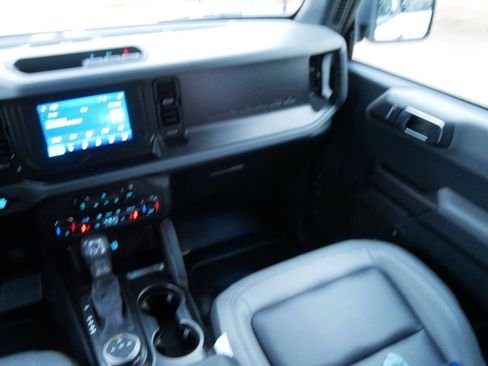 Certified 2023 Ford Bronco Big Bend image 11