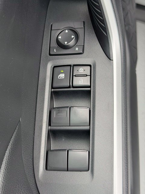 Used 2019 Toyota RAV4 LE w/ All Weather Liner Package AWD/4WD image 19