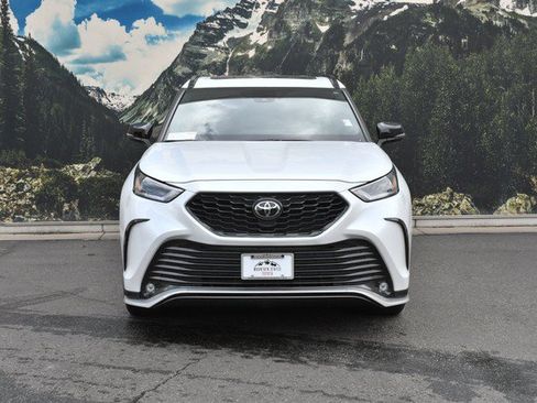 Used 2023 Toyota Highlander XSE AWD/4WD image 5