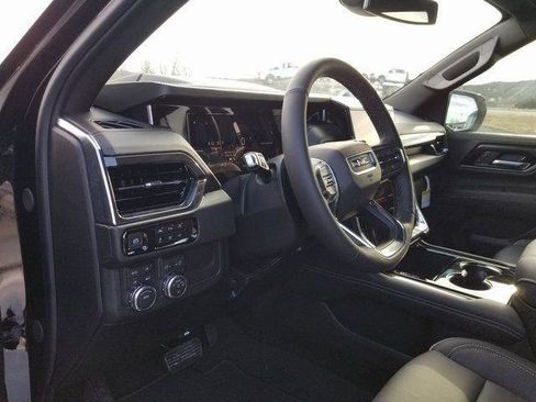 New 2026 GMC Yukon XL Elevation image 8