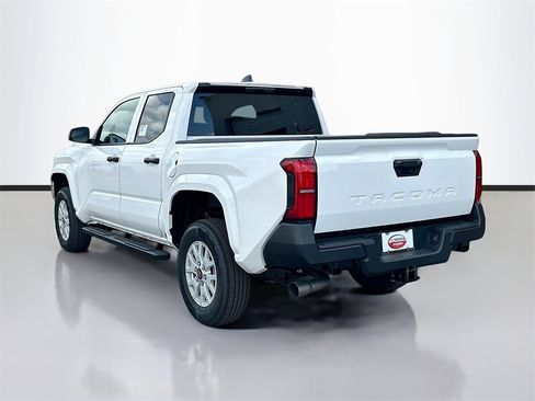 Used 2025 Toyota Tacoma SR image 6