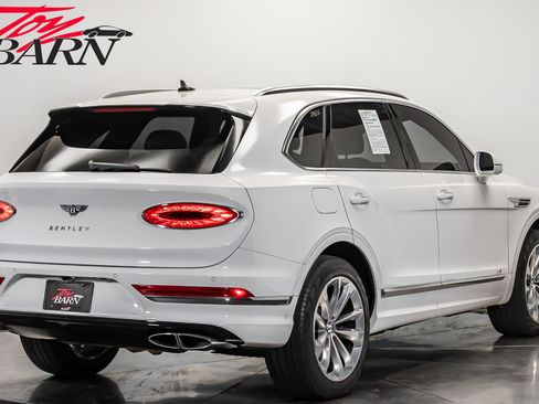 Used 2021 Bentley Bentayga image 5