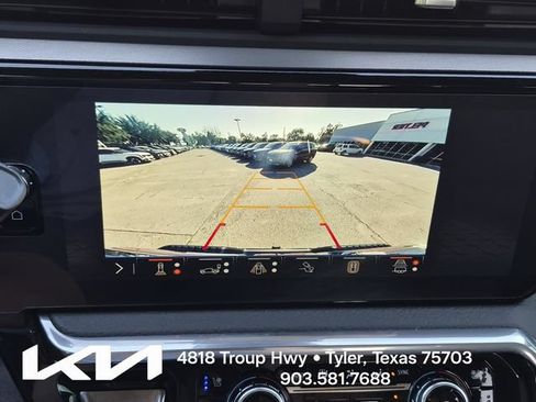 Used 2025 GMC Sierra 2500 Denali AWD/4WD image 40