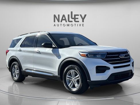 Used 2023 Ford Explorer XLT image 7