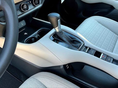 New 2026 Honda HR-V LX image 7