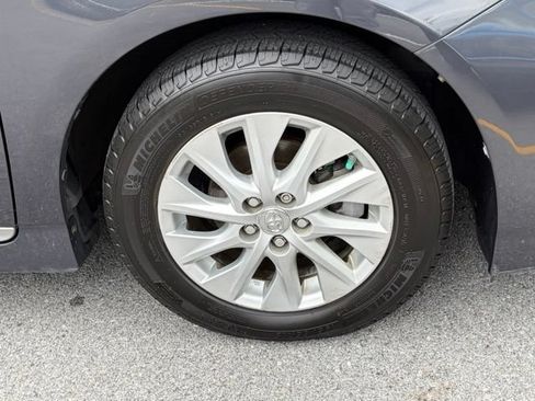 Used 2012 Toyota Prius Prime Advanced FWD image 11