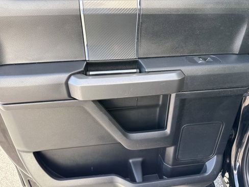 Used 2018 Ford F150 XLT w/ Equipment Group 302A Luxury image 12