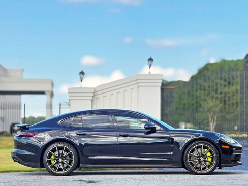 Used 2018 Porsche Panamera 4 AWD/4WD image 12