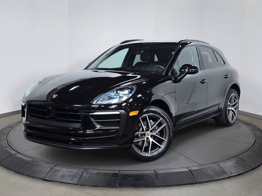 Certified 2026 Porsche Macan AWD/4WD image 1
