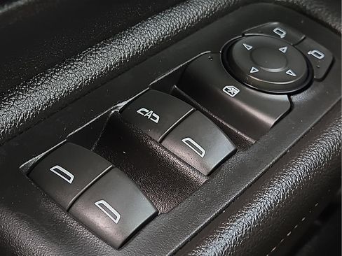 Used 2018 GMC Terrain SLE FWD image 18
