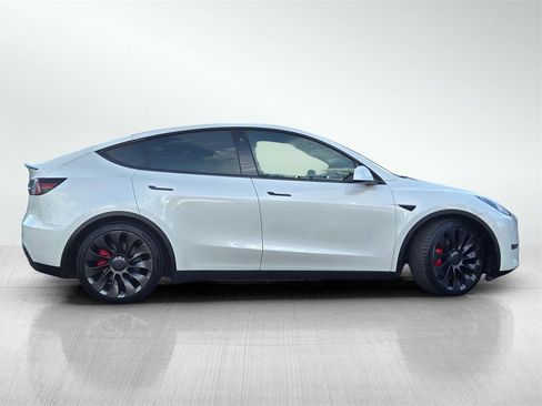 Used 2021 Tesla Model Y Performance image 3