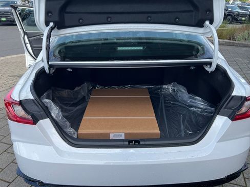 New 2026 Toyota Camry Hybrid image 25