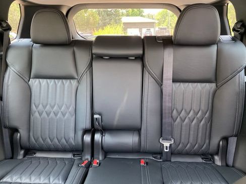 New 2026 Mitsubishi Outlander SEL AWD/4WD image 11