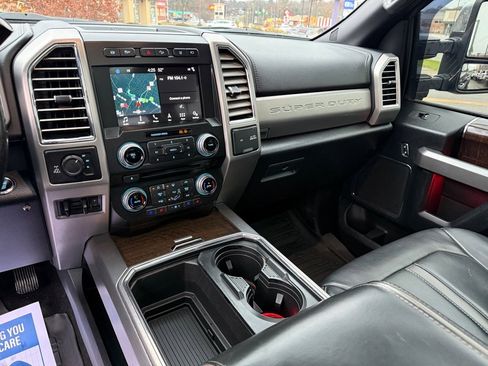 Used 2017 Ford F350 Platinum w/ Platinum Ultimate Package image 15
