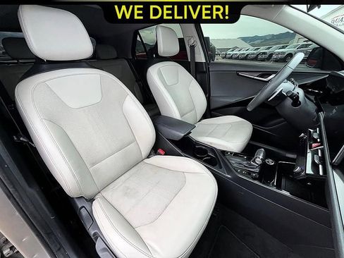 Used 2023 Kia Niro EX Touring FWD image 20
