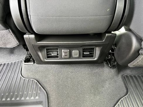 Used 2021 Chevrolet Silverado 1500 RST w/ Bed Protection Package RWD image 12