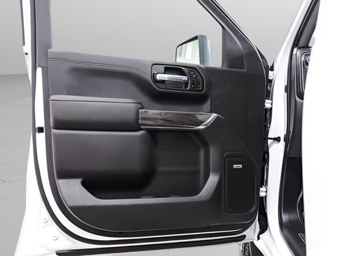 Used 2020 Chevrolet Silverado 1500 LTZ w/ LTZ Premium Package AWD/4WD image 25
