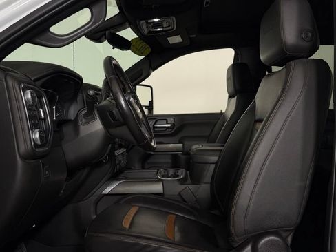 Used 2022 GMC Sierra 2500 AT4 w/ AT4 Premium Plus Package AWD/4WD image 12