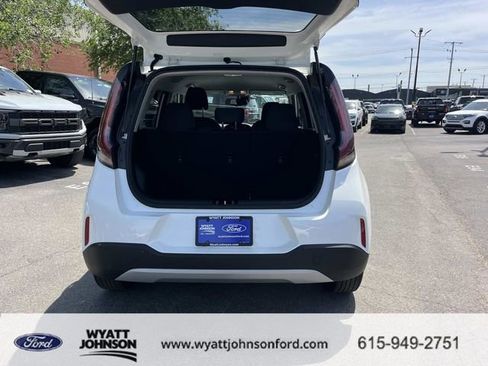 Used 2025 Kia Soul S FWD image 12