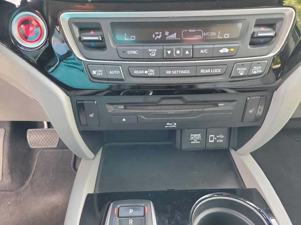 Used 2021 Honda Pilot Touring image 21