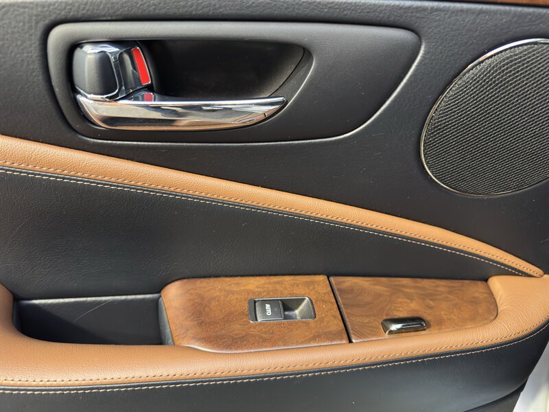 Used 2012 Lexus LS 460 w/ Sport Pkg RWD image 30