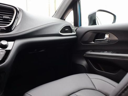 New 2026 Chrysler Pacifica Select w/ S Appearance Package FWD image 48