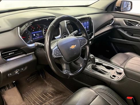 Used 2020 Chevrolet Traverse LT w/ LT Premium Package FWD image 13