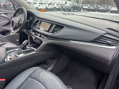 Used 2020 Buick Enclave Essence w/ Sound and Sites Package image 27