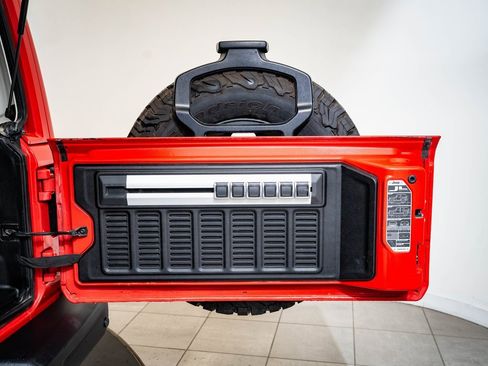 Used 2021 Jeep Wrangler Unlimited Rubicon 4xe w/ Steel Bumper Group image 16