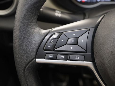 Used 2020 Nissan Versa SV image 26