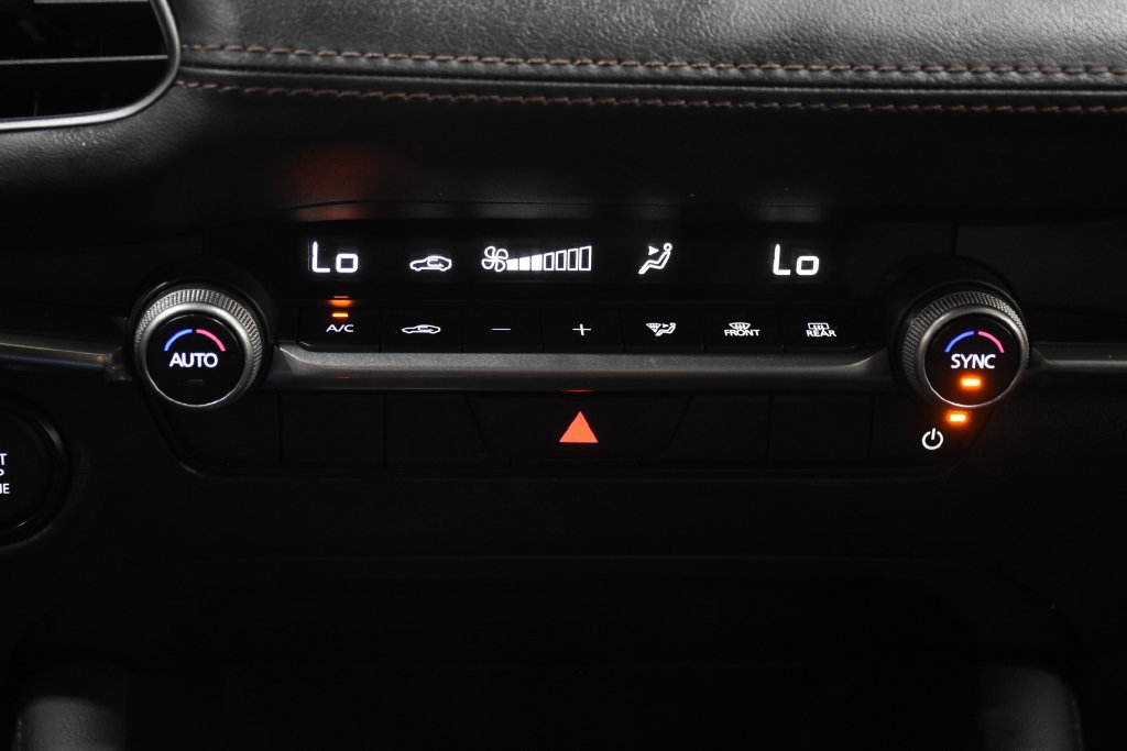 Used 2024 MAZDA MAZDA3 s FWD image 21