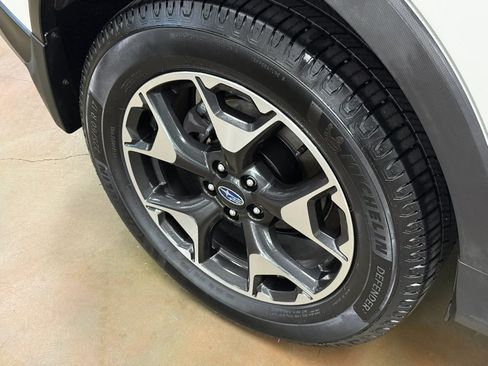 Used 2019 Subaru Crosstrek 2.0i Premium image 25