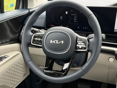 New 2026 Kia Carnival SX Prestige image 9