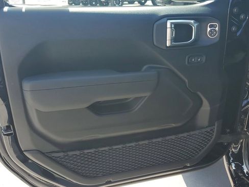 New 2025 Jeep Wrangler Sport S image 19