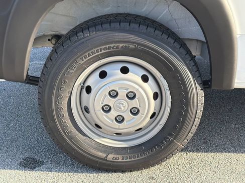 Used 2023 RAM ProMaster 2500 FWD image 16