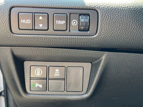 Used 2022 Honda Accord Touring image 25