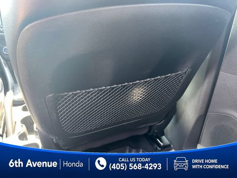 Used 2019 Chevrolet Trax LT w/ LT Convenience Package AWD/4WD image 18