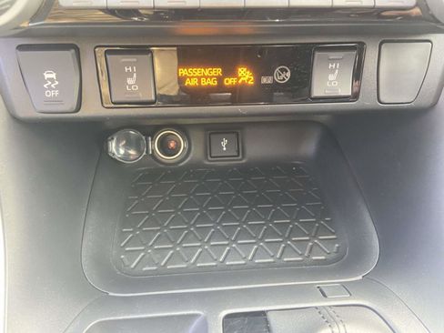 Used 2021 Toyota RAV4 XSE image 30