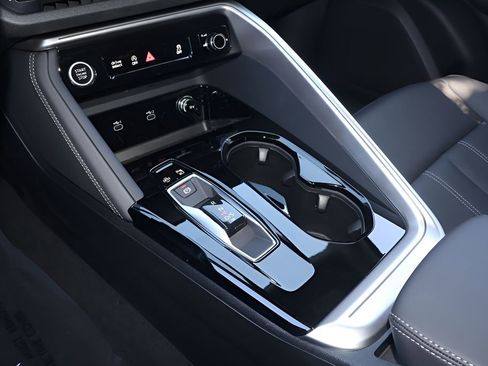 New 2026 Audi Q5 Premium Plus AWD/4WD image 25