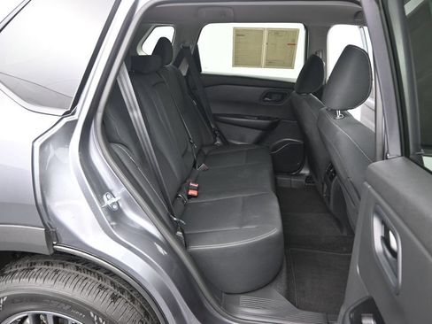 Used 2026 Nissan Rogue S FWD image 8