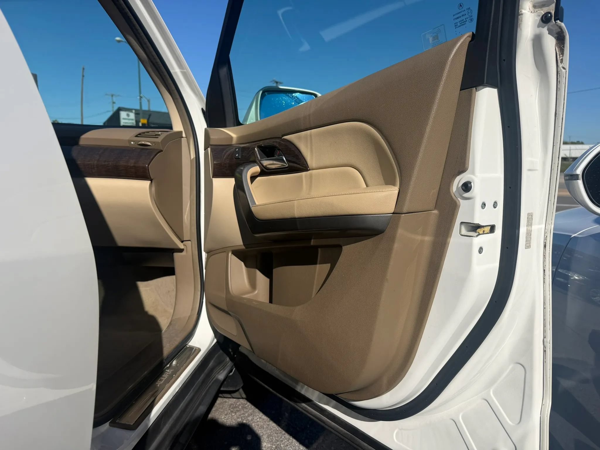 Used 2010 Acura MDX w/ Technology Package AWD/4WD image 7