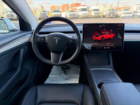 Used 2023 Tesla Model 3 Standard Range image 14