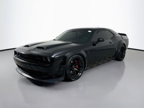 Used 2019 Dodge Challenger SRT Hellcat Redeye RWD image 4